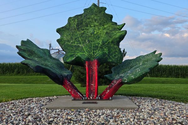 Giant Rhubarb Statue - Atlas Obscura